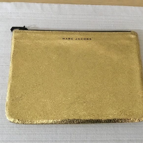 Marc Jacob x neiman Marcus target gold pouch - Picture 1 of 9